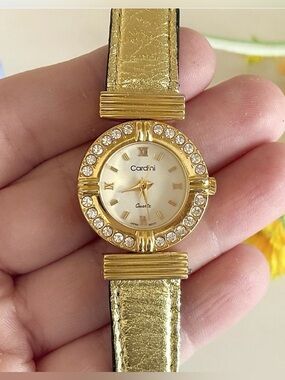 Ladies Elegant Cardini Gold/Black Reversible Leather Rhinestone Watch WORKING!!